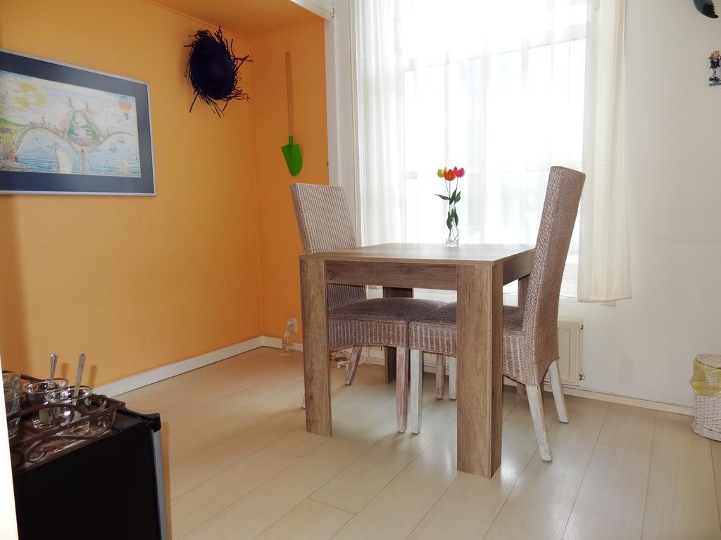 Bed And Breakfast De Kleyne Wereld 블리싱겐 객실 사진